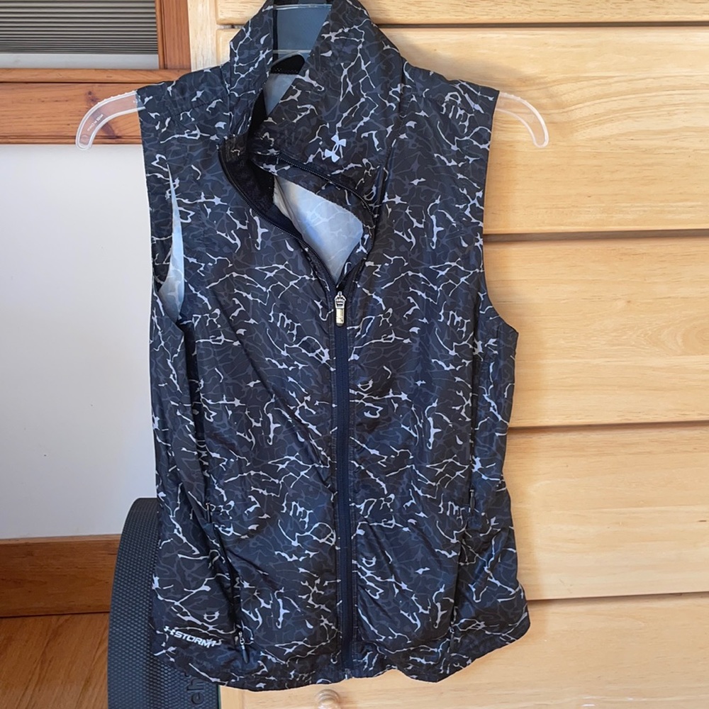 Under Armour vest